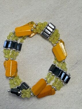 Yellow and Black Beaded magnetic Bracelet - Women Jewelry